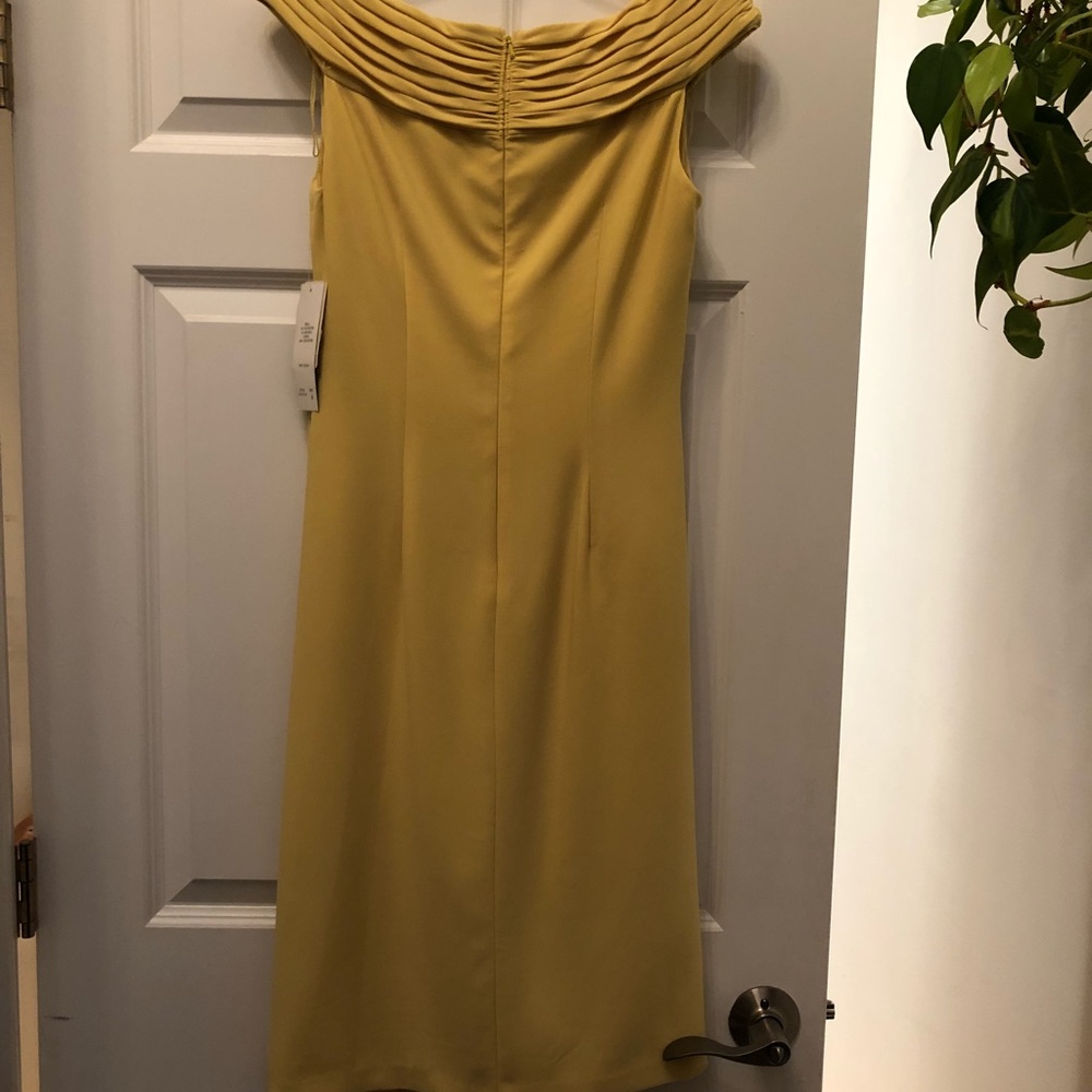 Dress - Picture 2 of 4